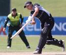 Suzie Bates lofts the ball, New Zealand v Pakistan, women's World Cup, Super Six, Drummoyne Oval, Sydney, March 19, 2009