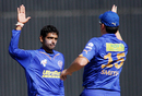 Amit Singh high-fives Graeme Smith after getting rid of Wasim Jaffer, Royal Challengers Bangalore v Rajasthan Royals, IPL, 33rd match, Centurion, May 7, 2009