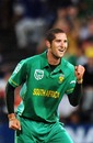 Wayne Parnell marked his return with a career-best 5 for 48, 3rd ODI, Cape Town, November 27, 2009