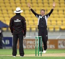 Tim Southee appeals, New Zealand v Australia, 5th ODI, Wellington, March 13, 2010