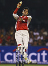 Sreesanth charges in, Royal Challengers Bangalore v Kings XI Punjab, IPL, Bangalore, March 16, 2010