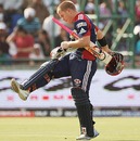 David Warner is disappointed after his run out, Delhi Daredevils v Kings XI Punajb, IPL, Feroz Shah Kotla, April 11, 2010