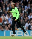 Chris Schofield picked up two wickets as ball dominated bat at The Oval, Surrey v Essex, Friends Provident t20, The Oval, June 10, 2010