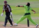 Shahid Afridi picked up two wickets to peg Somerset's chase back, Somerset v Pakistanis, Tour Match, Taunton, September 2 2010