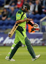 Shahid Afridi could do nothing to halt the slide as Pakistan's batsmen crumbled, England v Pakistan, 2nd T20I, Cardiff, September 7, 2010