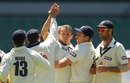 Peter Siddle celebrates a wicket, Victoria v Tasmania, Sheffield Shield, Melbourne, 3rd day, October 27, 2010