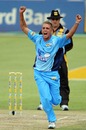 Mario Olivier claimed two important wickets for Titans, Titans v Eagles, MTN40, Benoni, November 7, 2010