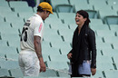 Mitchell Johnson chats with his girlfriend Jessica Bratich, Victoria v Western Australia, Sheffield Shield, MCG, November 20, 2010