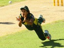Lisa Sthalekar dives forward to take a return catch, Australia Women v England Women, 2nd T20, Melbourne, January 14, 2011