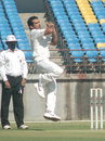 Zaheer Khan had a long spell in the first innings, Saurashtra v Mumbai, Ranji Trophy Elite League, 2nd day, Rajkot, December 7, 2011