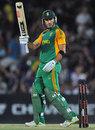 Faf du Plessis acknowledges applause for his half-century, South Africa v Sri Lanka, 3rd ODI, Bloemfontein, January 17, 2012