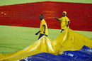 The covers come on in Bloemfontein, South Africa v Sri Lanka, 3rd ODI, Bloemfontein, January 17, 2012