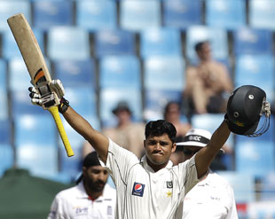 Azhar Ali scored a dogged 157 to push Pakistan's lead to 323 in the Dubai Test