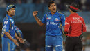 Munaf Patel has words with the umpire, Deccan Chargers v Mumbai Indians, IPL 2012, Visakhapatnam, April 9, 2012