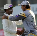 Mahela Jayawardene and Mohammad Hafeez shake hands, Sri Lanka v Pakistan, 1st Test, Galle, 4th day, June 25, 2012