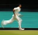 Mitchell Starc runs in to bowl, New South Wales v Victoria, Sheffield Shield, day three, Sydney, November 15, 2012