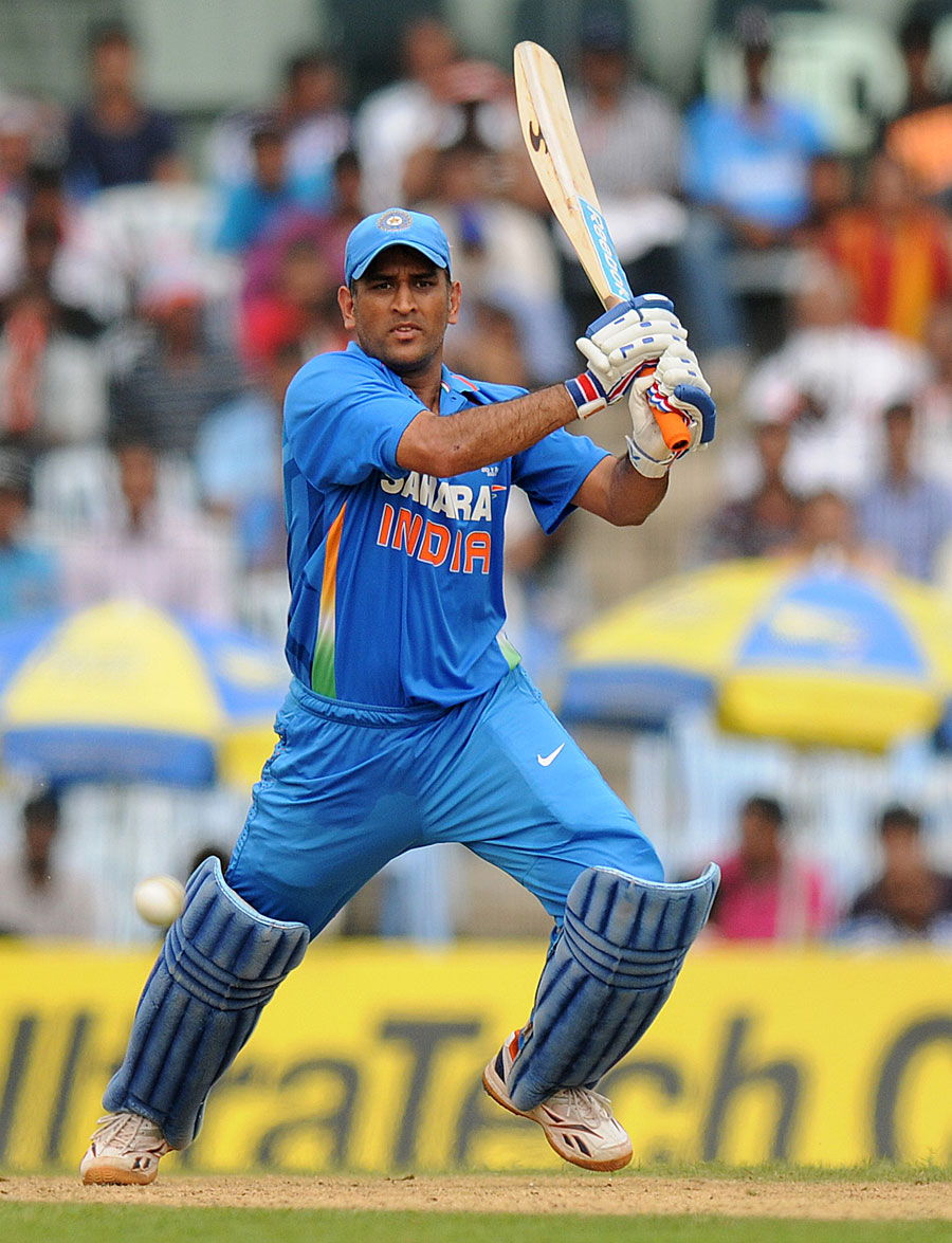 Dhoni en route to his 113* Picture courtesy - CricInfo.com