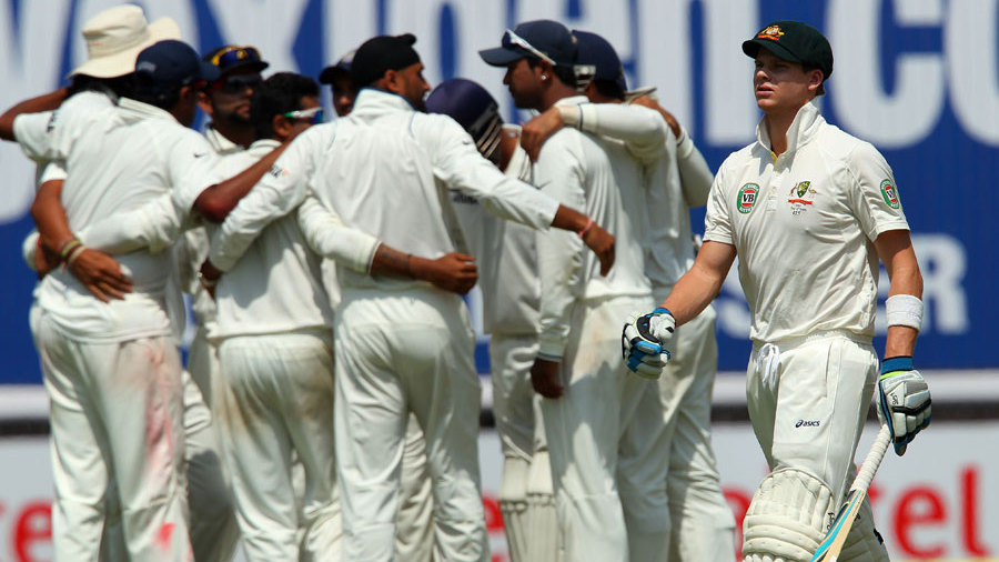 Steven Smith walks back to the pavilion Steven Smith walks back to the pavilion