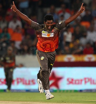 Thisara Perera's all-round performance led Sunrisers Hyderabad to a 22-run win against Pune Warriors in Hyderabad