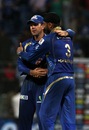Harbhajan Singh and Ricky Ponting celebrate Mumbai Indians' win, Mumbai Indians v Delhi Daredevils, IPL, Mumbai, April 9, 2013