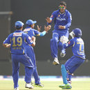 Royals coast to comfortable win
