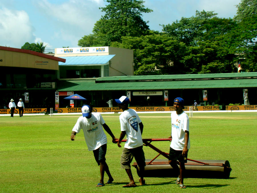 The fastest ground staff in the world Cricket