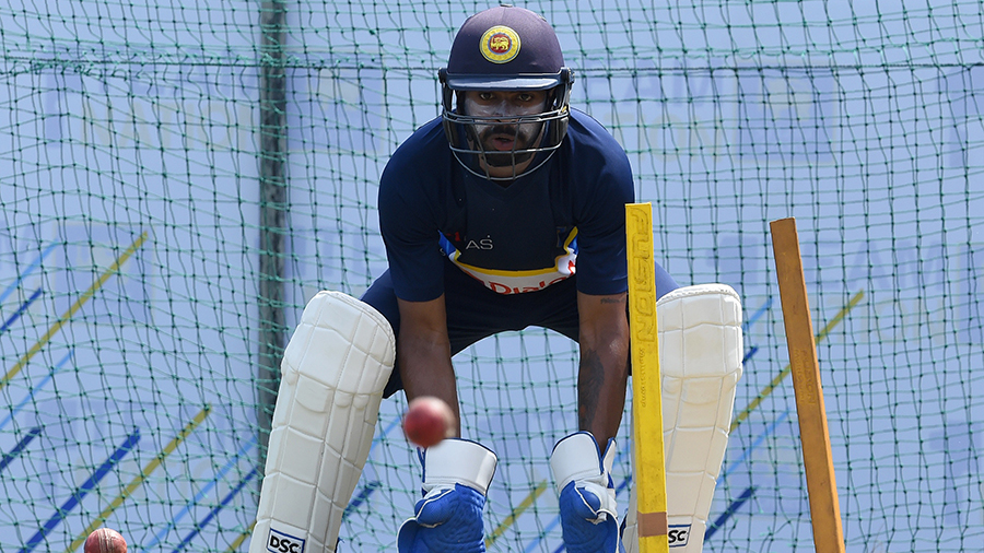 Niroshan Dickwella finetunes his wicketkeeping Niroshan Dickwella finetunes his wicketkeeping