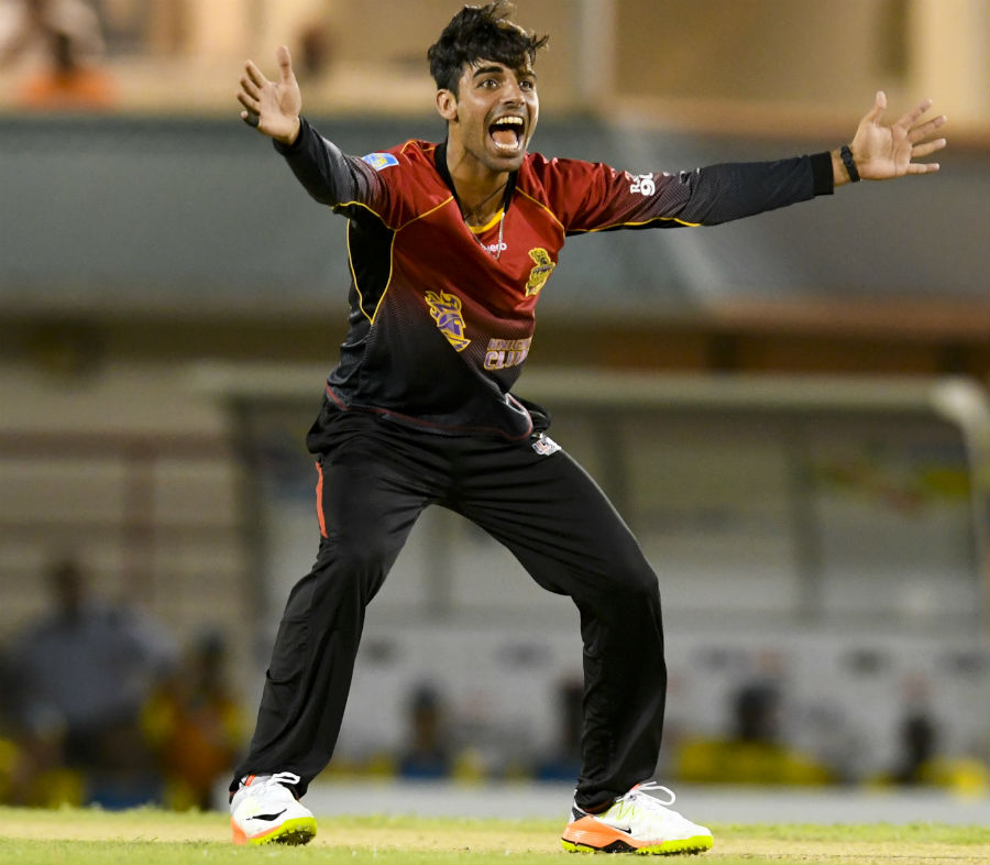 BBL 2017/18: Brisbane Heat Ropes in Shadab Khan 2