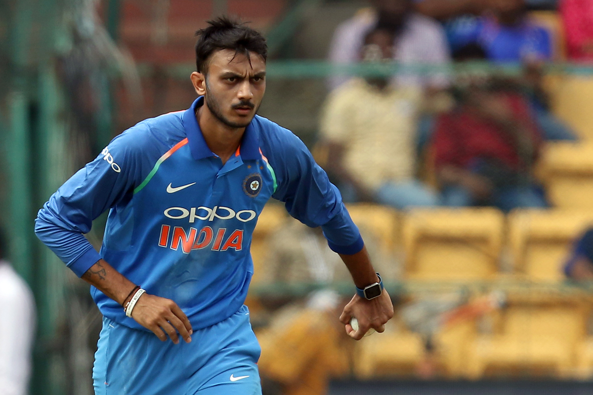 Axar Patel Gifts Himself Landrover Discovery