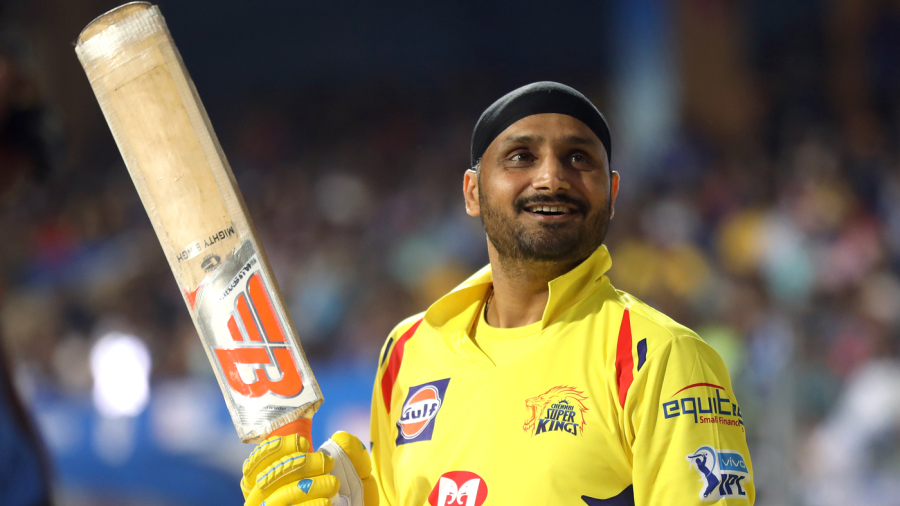 Harbhajan Singh flashes a smile before going in to bat Harbhajan Singh flashes a smile before going in to bat