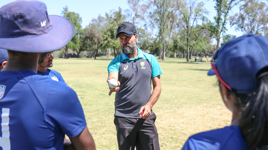 John Davison talks spin with USA players John Davison talks spin with USA players