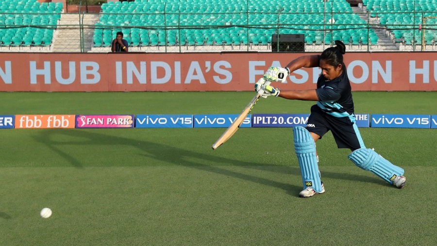 Chamari Atapattu trains ahead of the big game Chamari Atapattu trains ahead of the big game