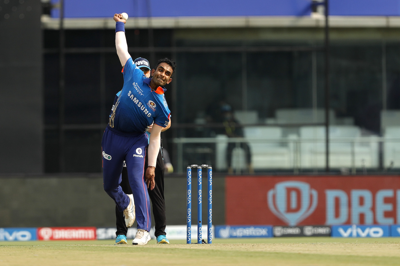 Jayant Yadav four-for trumps Shami three-for as Puducherry thrash Bengal