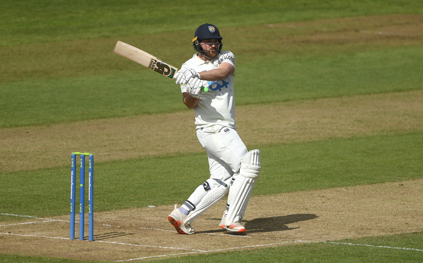 Raine, Parkinson rescue Durham on dicey final day