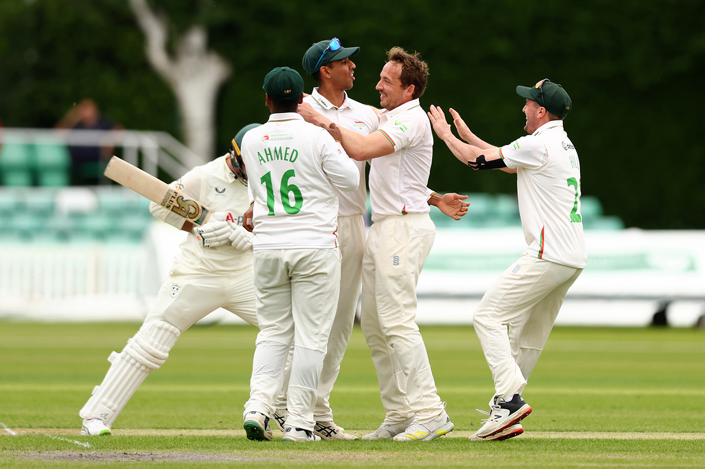 Leicestershire rout Yorkshire for first top-flight win since 2003