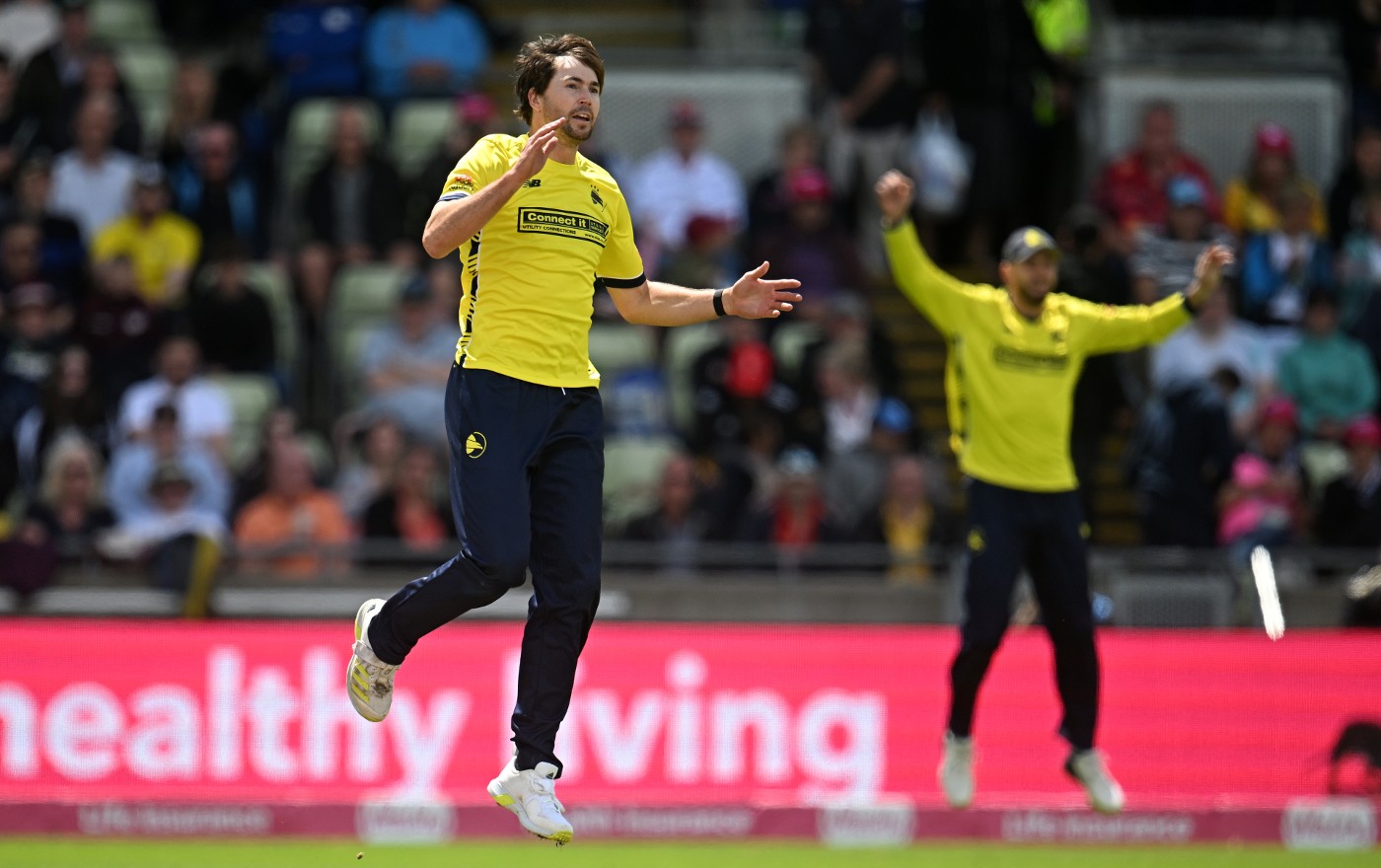 Thain hundred in vain as Fuller digs deep for Hampshire
