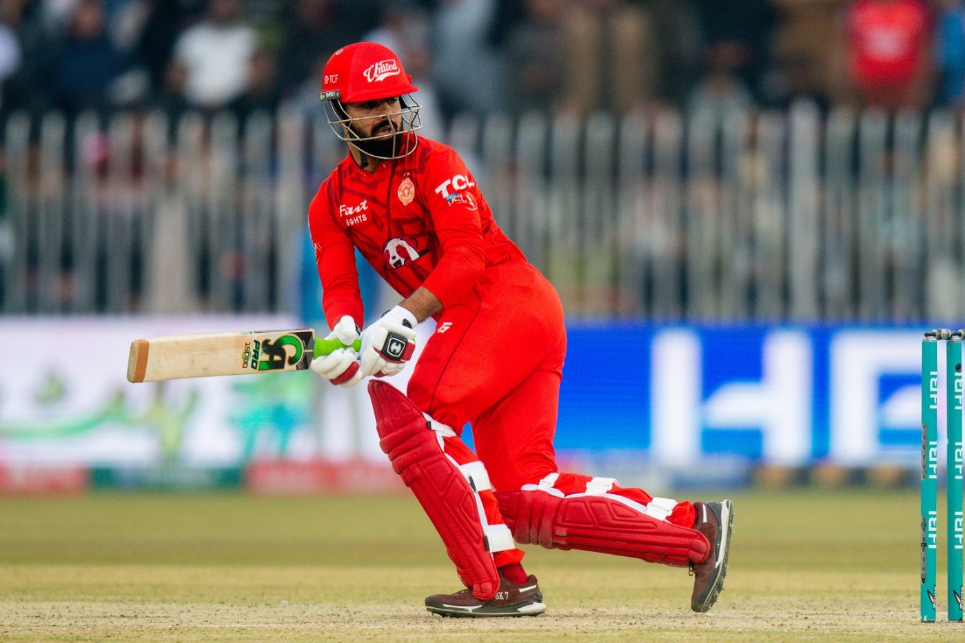Minhas, Shadab seal comfortable win for Islamabad United