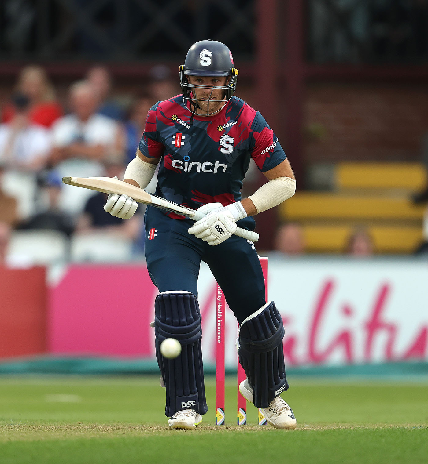 Willey, McSweeney lead romp as Northants overwhelm Gloucestershire