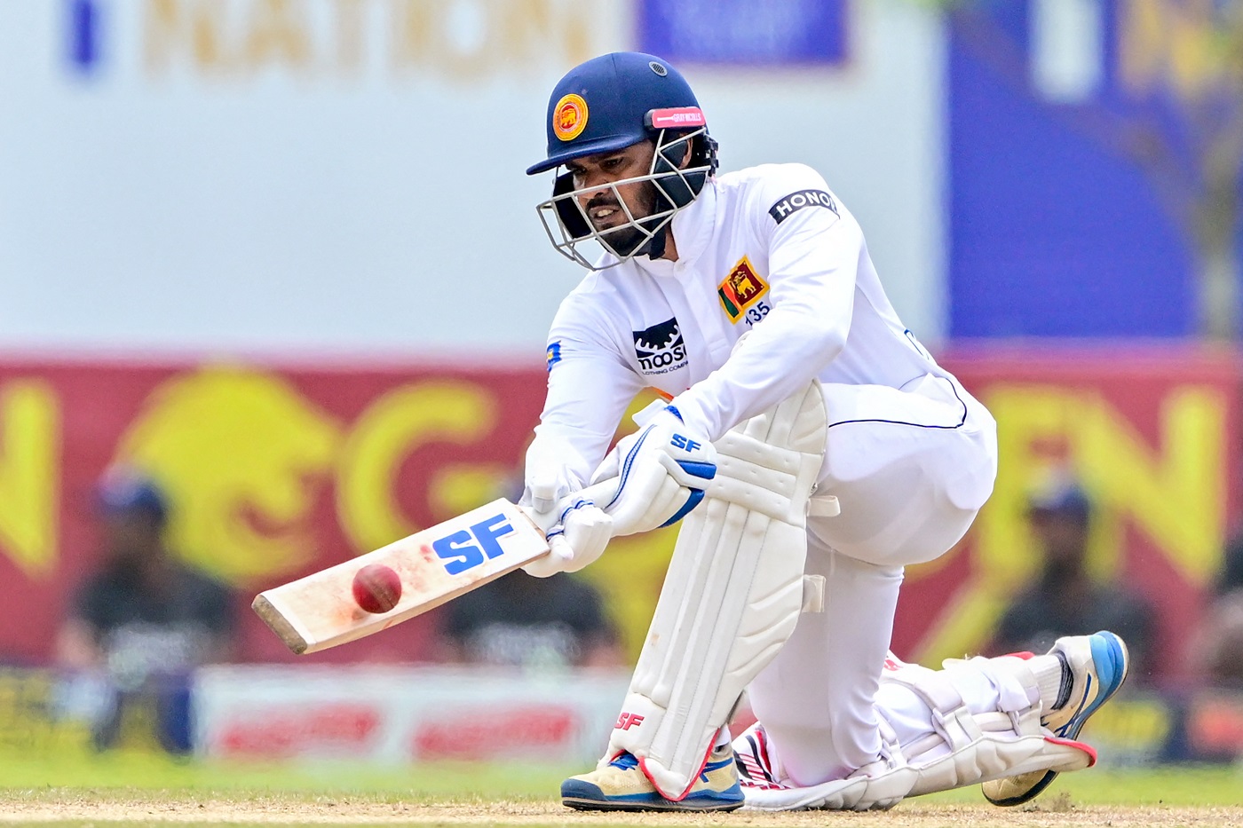 Dhananjaya 79* steadies Sri Lanka after middle-order wobble