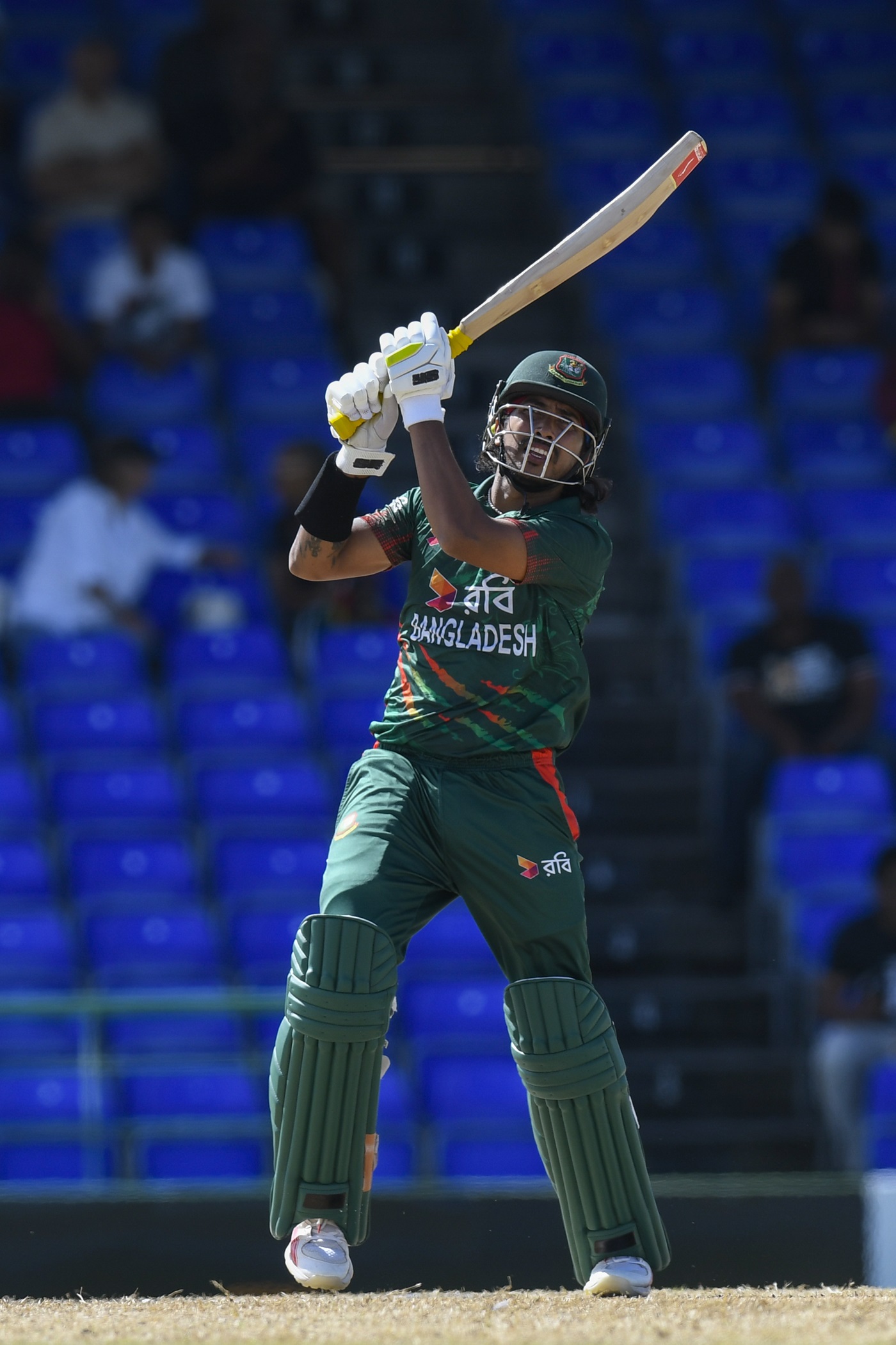 Unchanged New Zealand bat first; Soumya Sarkar replaces Afif Hossain for Bangladesh