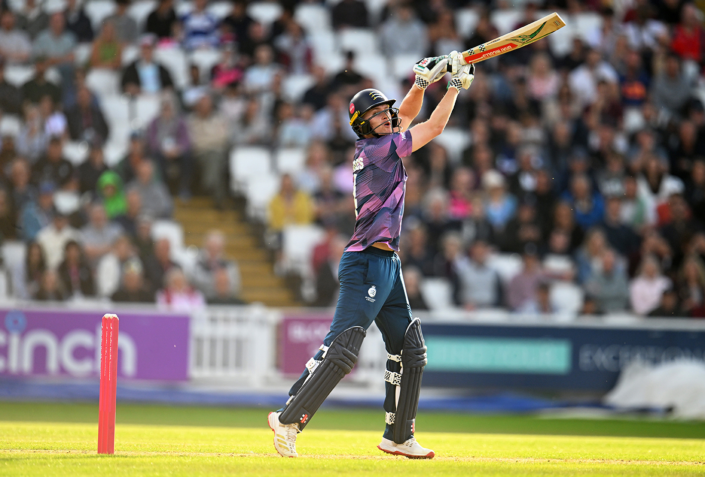 Ben Geddes cracks unbeaten 141 to keep Middlesex in the mix