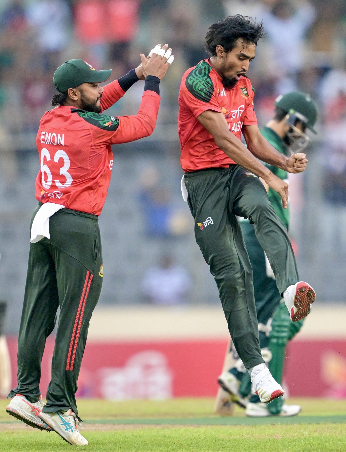 Pakistan suffer rude awakening at the start of Bangladesh T20Is