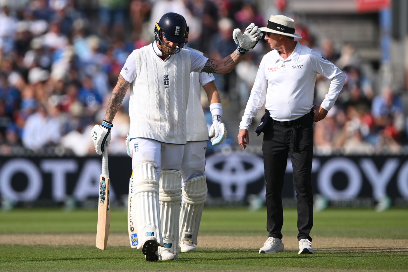 Stokes retires hurt with cramp after half-century