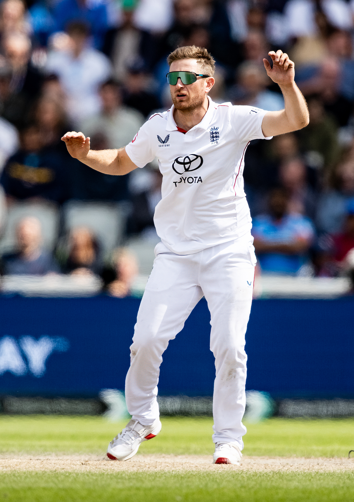 Liam Dawson retires from first-class cricket with immediate effect