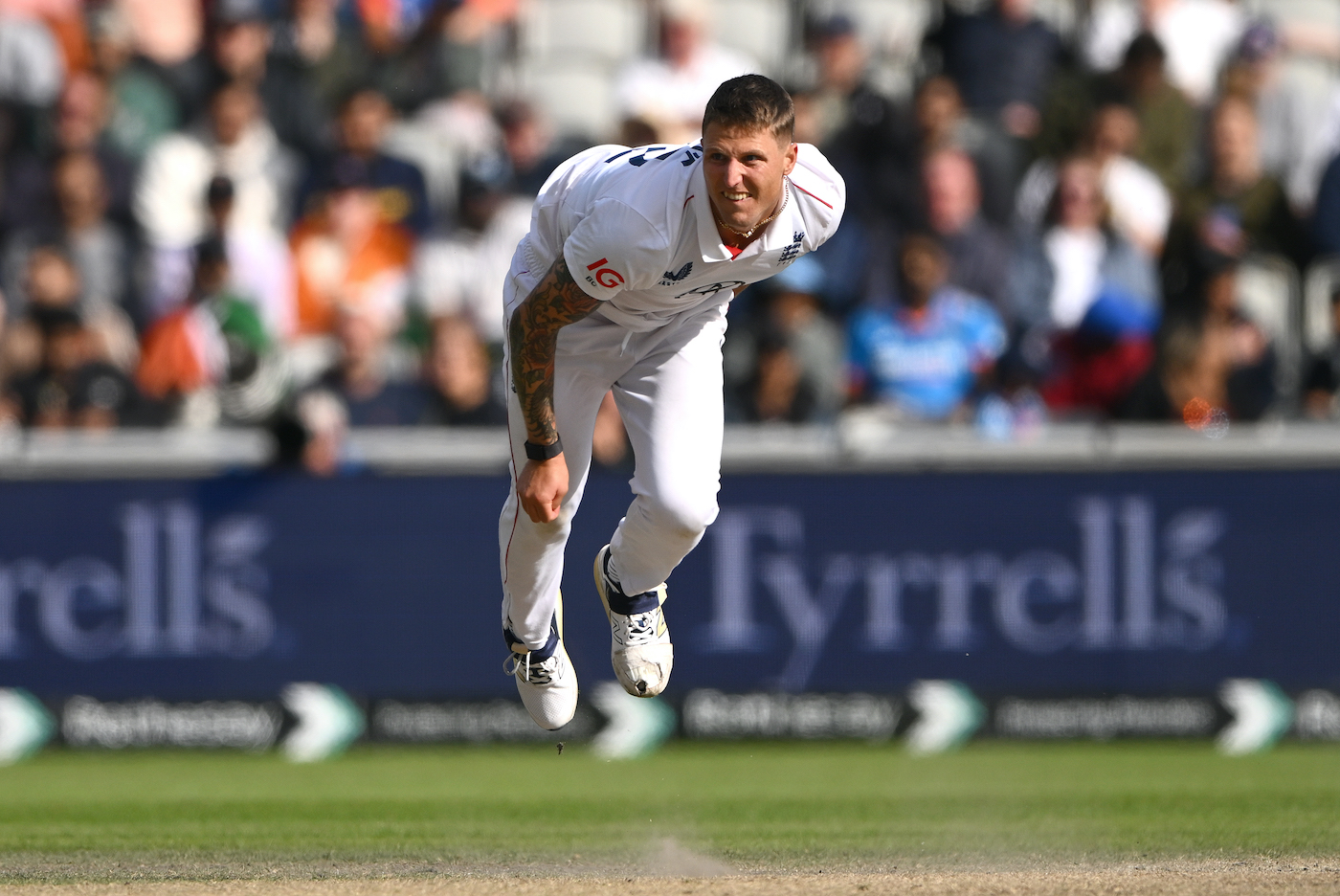 ECB investigates Brydon Carse handcuff video