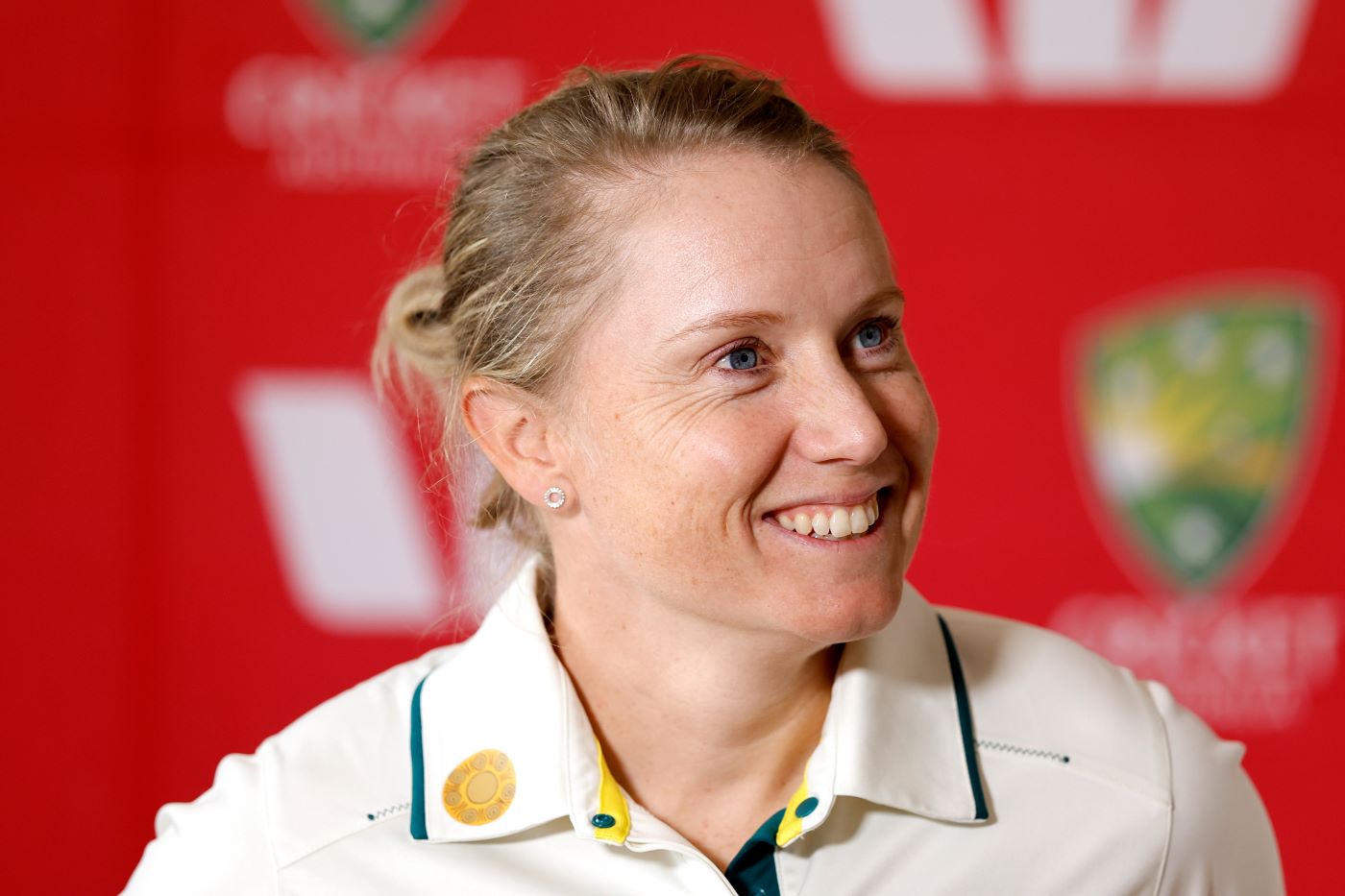 Healy hopes wicketkeeping 'tinkering' avoids recurrence of injury problems