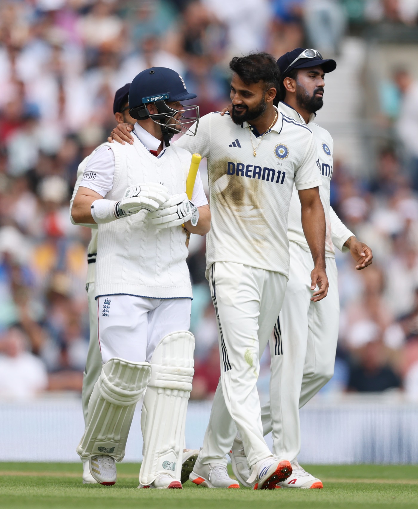Atkinson, Duckett, Crawley blitz India in morning hurricane
