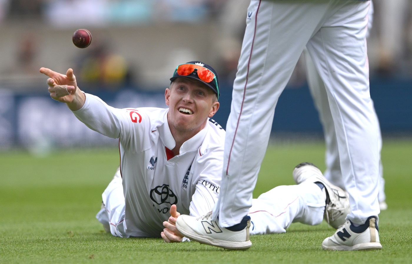 Butter-fingered England spill six chances at The Oval