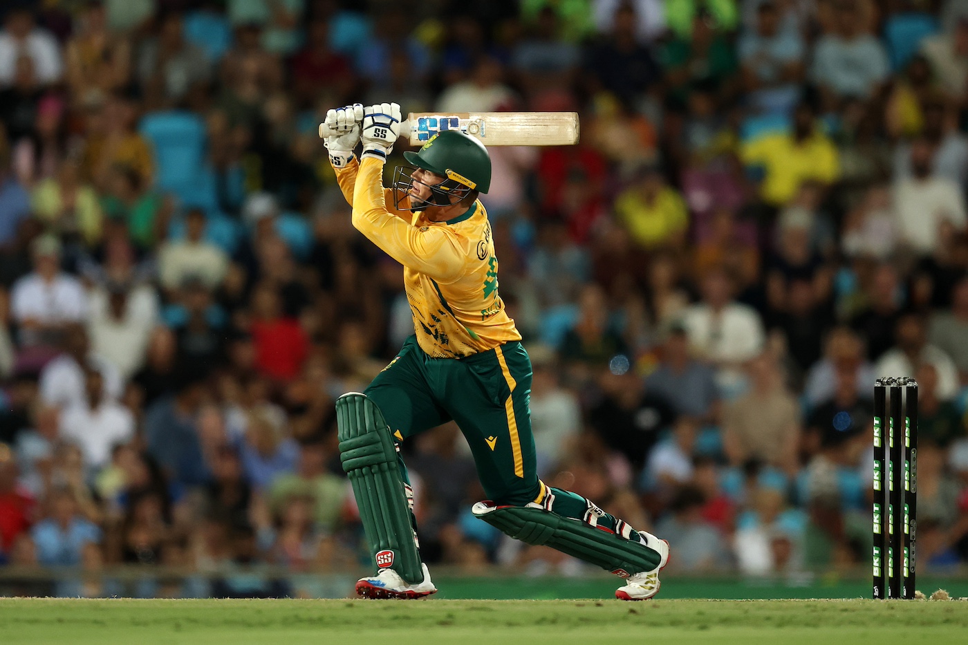 South Africa bowl in opening T20I; Hope misses out for West Indies