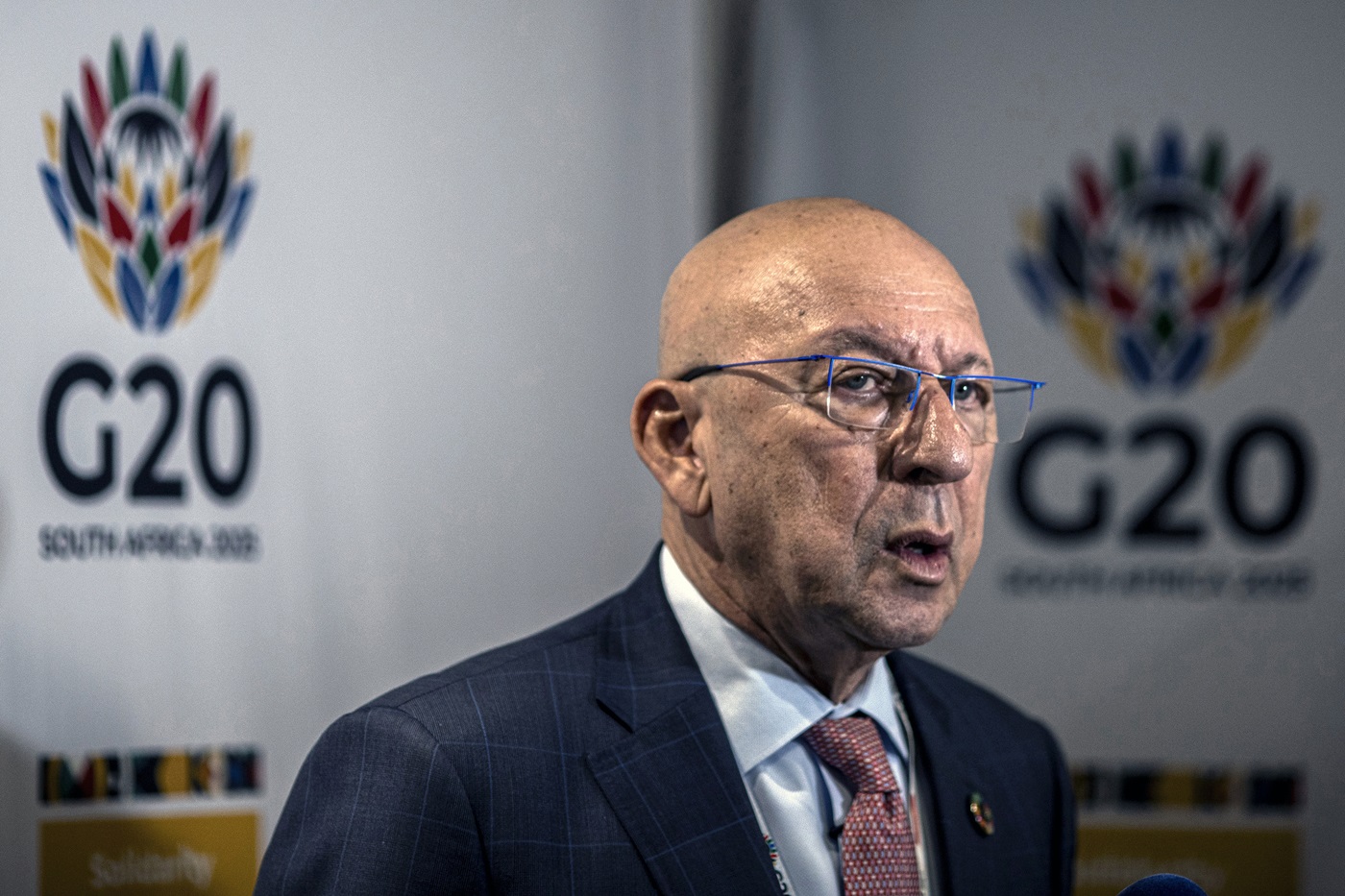 Former SA minister Trevor Manuel named chair of 2027 World Cup organising committee